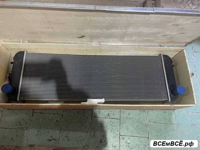 Радиатор охлаждения водяной 4650352 Hitachi,  Екатеринбург, цена 1 рублей. Смотри подробности на сайте Всемвсе!